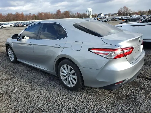 4T1C11AK8LU915526 2020 TOYOTA CAMRY - Image 2