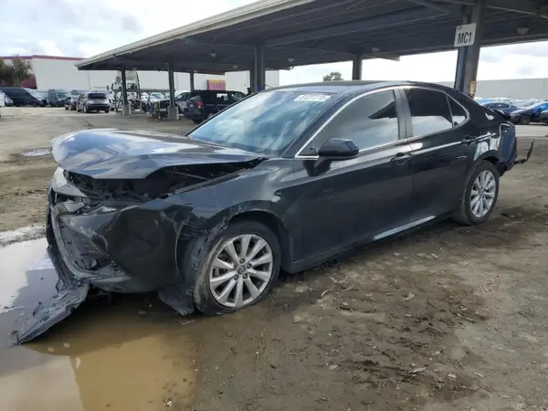 4T1C11AK8LU916319 2020 TOYOTA CAMRY - Image 1