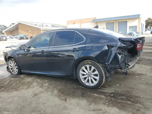 4T1C11AK8LU916319 2020 TOYOTA CAMRY - Image 2