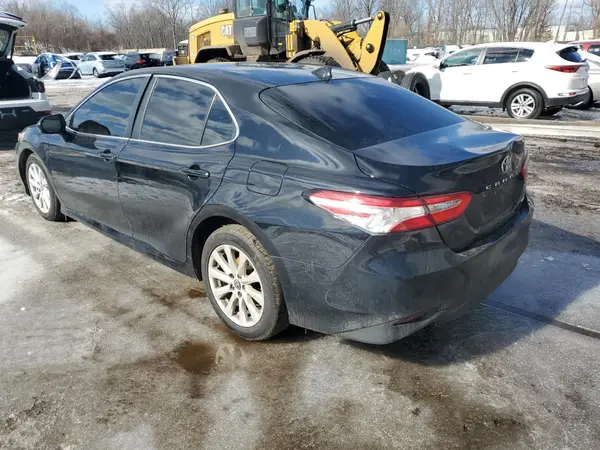 4T1C11AK8LU916935 2020 TOYOTA CAMRY - Image 2