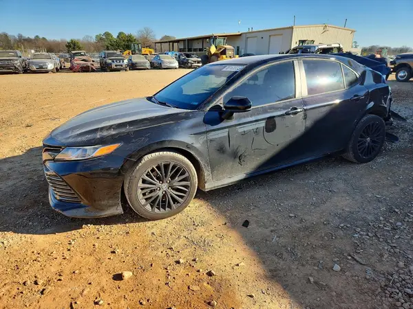 4T1C11AK8LU917406 2020 TOYOTA CAMRY - Image 1