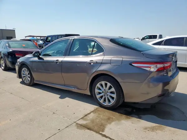 4T1C11AK8LU919642 2020 TOYOTA CAMRY - Image 2