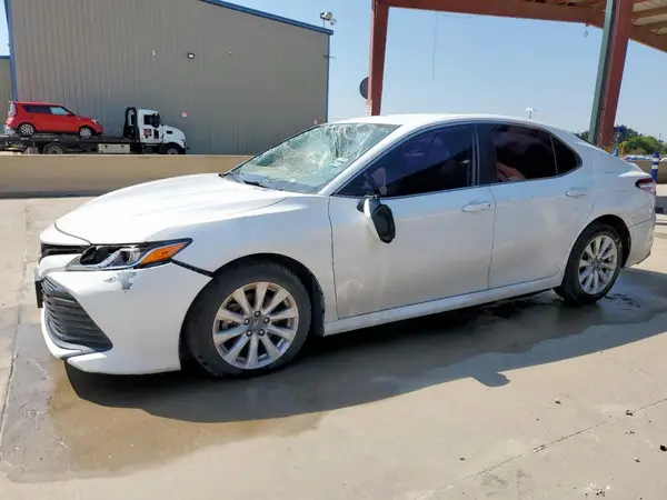 4T1C11AK8LU926915 2020 TOYOTA CAMRY - Image 1
