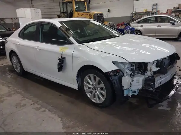 4T1C11AK8LU929278 2020 TOYOTA CAMRY - Image 1