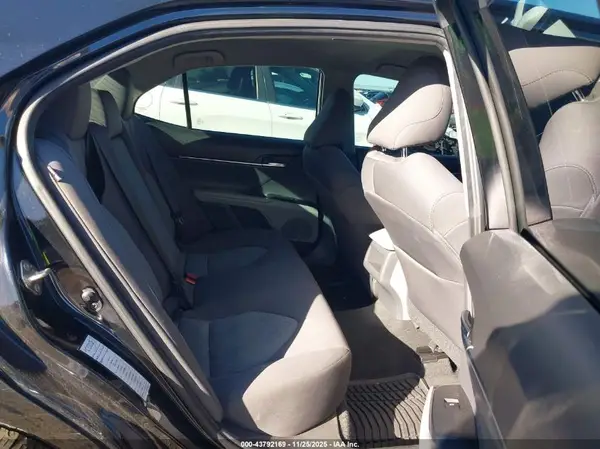 4T1C11AK8LU929703 2020 TOYOTA CAMRY - Image 8