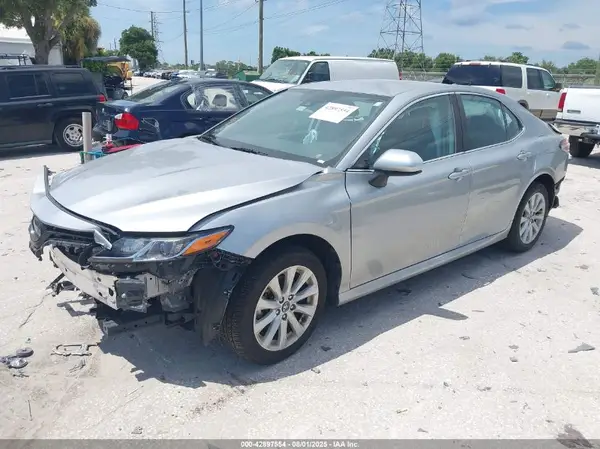 4T1C11AK8LU932701 2020 TOYOTA CAMRY - Image 2