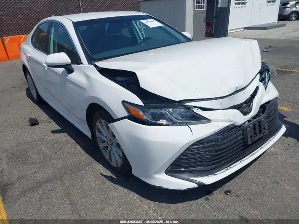 4T1C11AK8LU934626 2020 TOYOTA CAMRY - Image 1