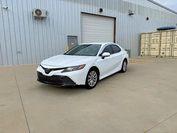 4T1C11AK8LU94110 2020 TOYOTA CAMRY - Image 2