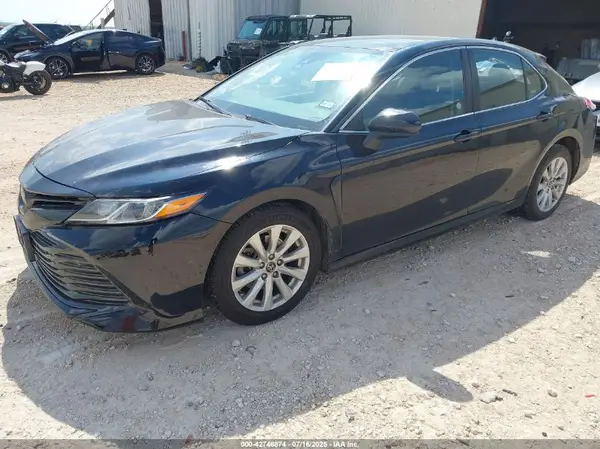 4T1C11AK8LU942953 2020 TOYOTA CAMRY - Image 2