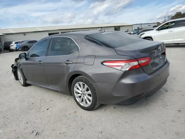 4T1C11AK8LU962653 2020 TOYOTA CAMRY - Image 2
