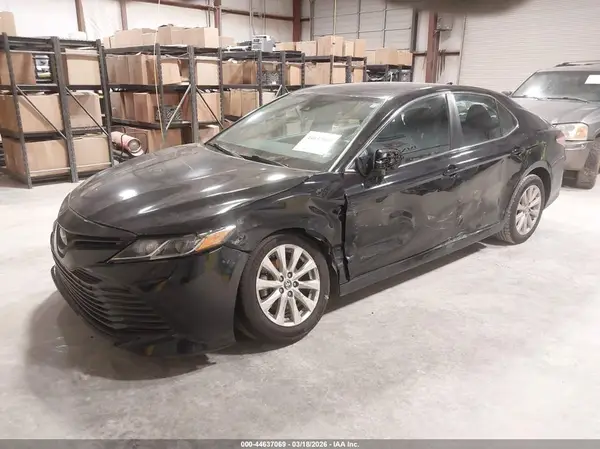 4T1C11AK8LU970560 2020 TOYOTA CAMRY - Image 2