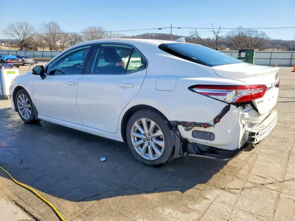 4T1C11AK8LU975371 2020 TOYOTA CAMRY - Image 2