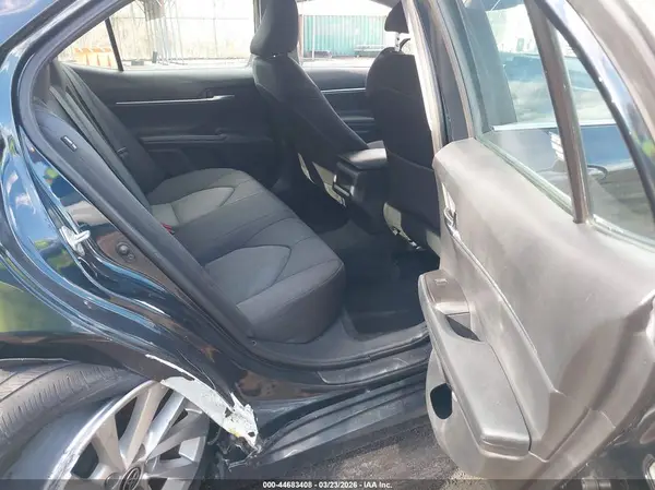4T1C11AK8MU426464 2021 TOYOTA CAMRY - Image 8