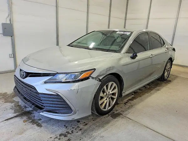 4T1C11AK8MU436184 2021 TOYOTA CAMRY - Image 1
