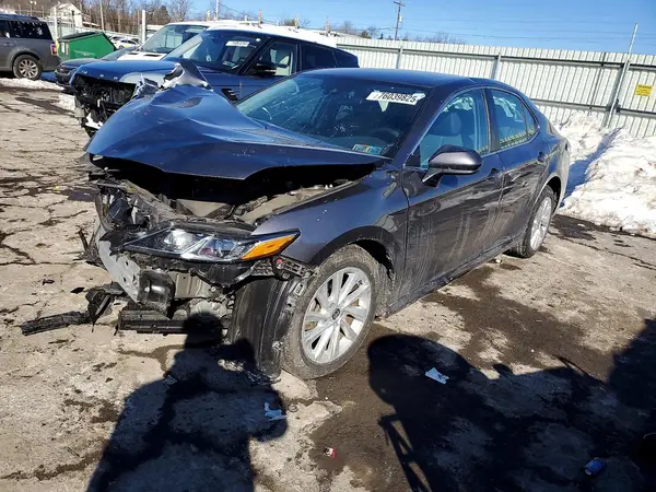 4T1C11AK8MU446262 2021 TOYOTA CAMRY - Image 1