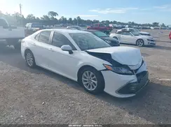 4T1C11AK8MU452935 2021 TOYOTA CAMRY