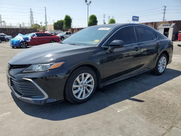 4T1C11AK8MU453874 2021 TOYOTA CAMRY - Image 1
