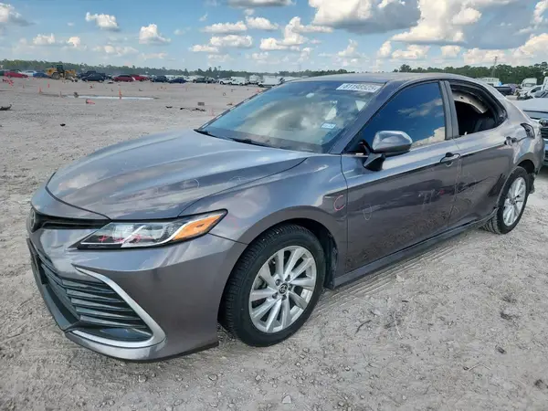 4T1C11AK8MU454443 2021 TOYOTA CAMRY - Image 1