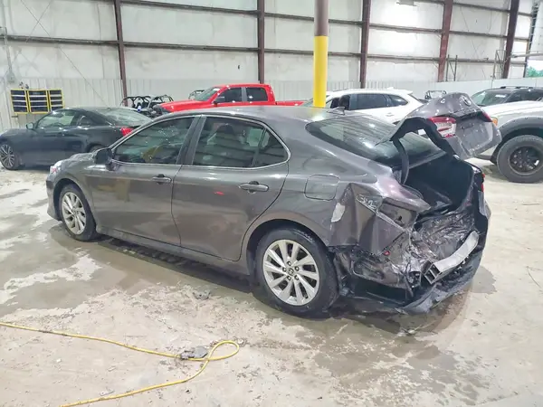 4T1C11AK8MU455060 2021 TOYOTA CAMRY - Image 2