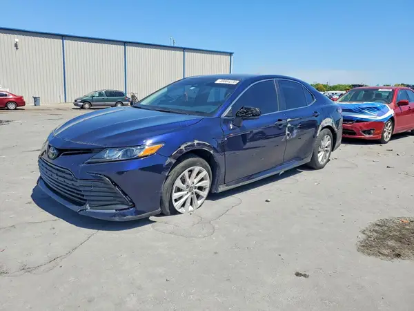 4T1C11AK8MU460565 2021 TOYOTA CAMRY - Image 1