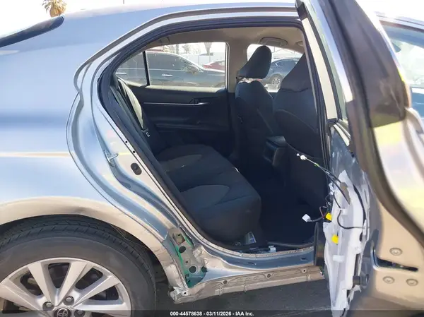 4T1C11AK8MU460842 2021 TOYOTA CAMRY - Image 8