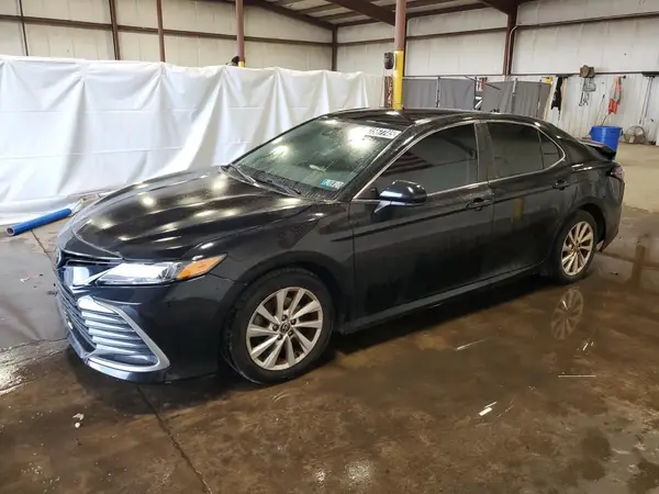 4T1C11AK8MU461084 2021 TOYOTA CAMRY - Image 1