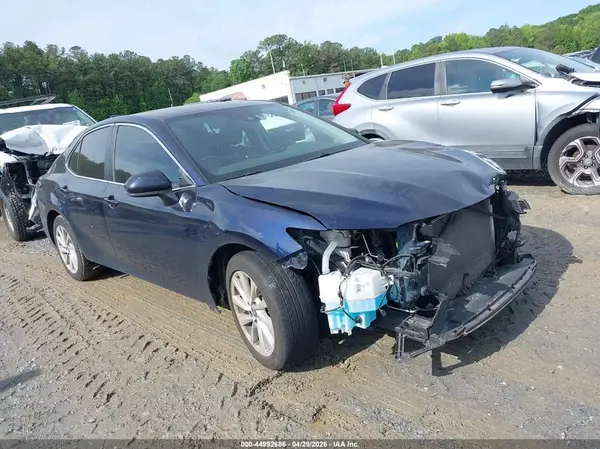 4T1C11AK8MU463840 2021 TOYOTA CAMRY - Image 1