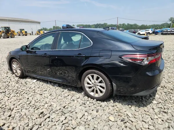 4T1C11AK8MU473607 2021 TOYOTA CAMRY - Image 2