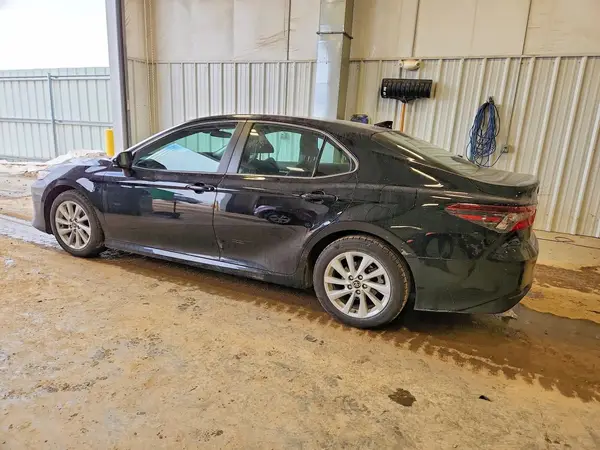 4T1C11AK8MU485188 2021 TOYOTA CAMRY - Image 2