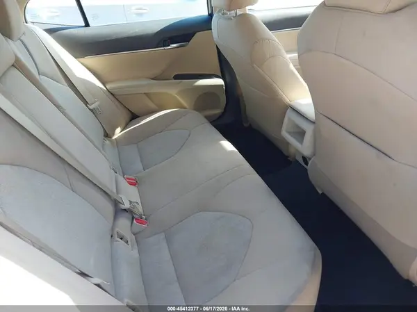 4T1C11AK8MU491623 2021 TOYOTA CAMRY - Image 8