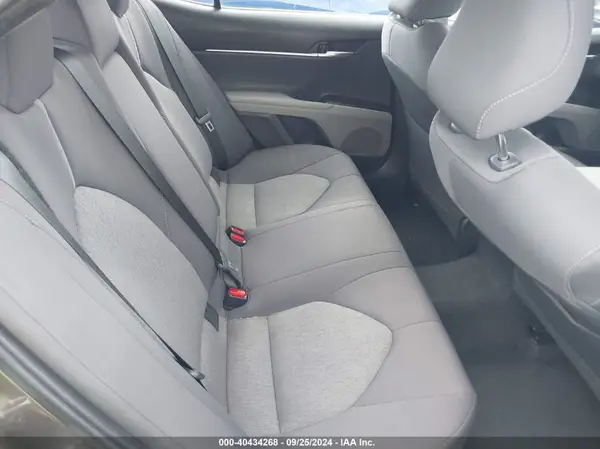 4T1C11AK8MU494537 2021 TOYOTA CAMRY - Image 8