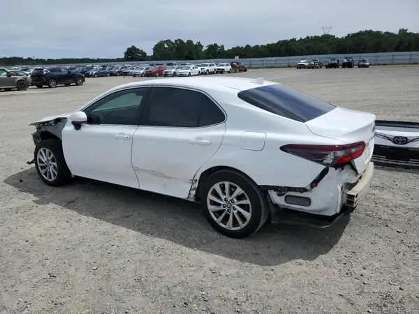 4T1C11AK8MU521039 2021 TOYOTA CAMRY - Image 2
