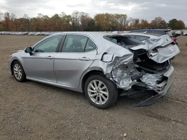 4T1C11AK8MU550007 2021 TOYOTA CAMRY - Image 2
