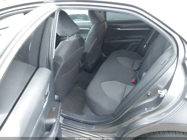 4T1C11AK8MU551206 2021 TOYOTA CAMRY - Image 8