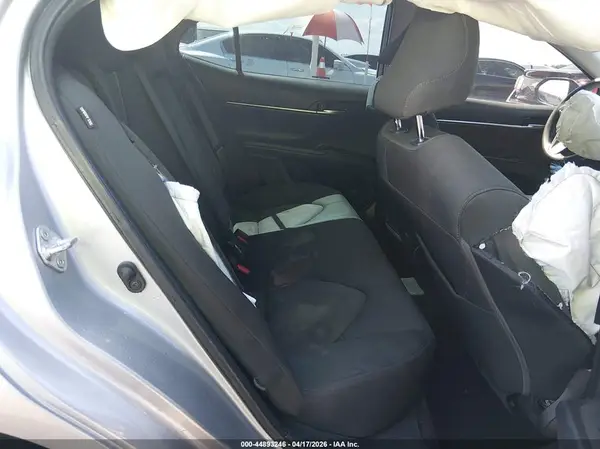4T1C11AK8MU557877 2021 TOYOTA CAMRY - Image 8