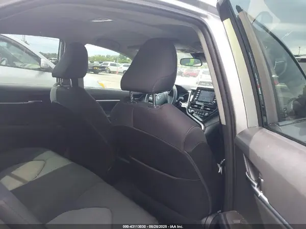 4T1C11AK8MU558379 2021 TOYOTA CAMRY - Image 8