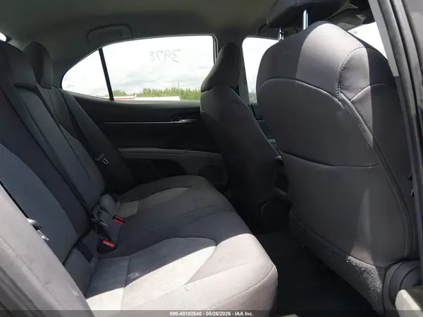 4T1C11AK8MU567776 2021 TOYOTA CAMRY - Image 8