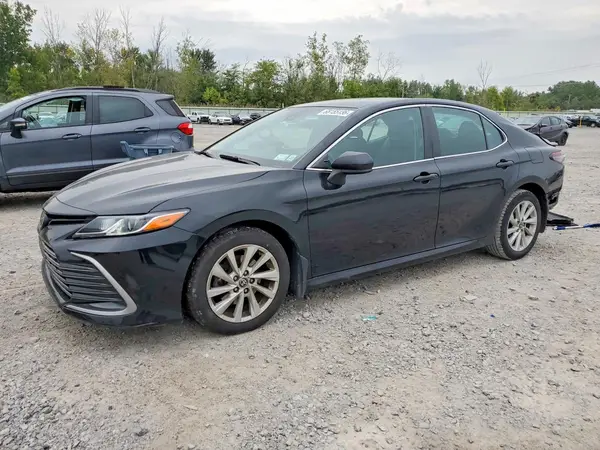 4T1C11AK8MU574730 2021 TOYOTA CAMRY - Image 1
