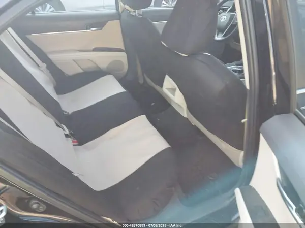4T1C11AK8MU582309 2021 TOYOTA CAMRY - Image 8
