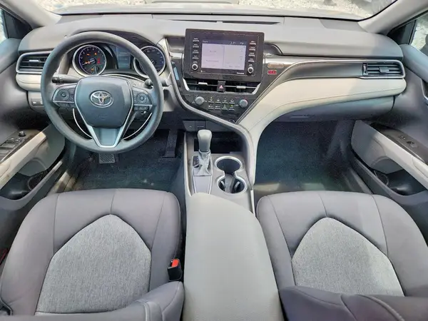 4T1C11AK8MU588305 2021 TOYOTA CAMRY - Image 8