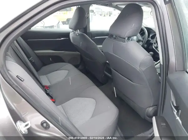 4T1C11AK8MU594444 2021 TOYOTA CAMRY - Image 8