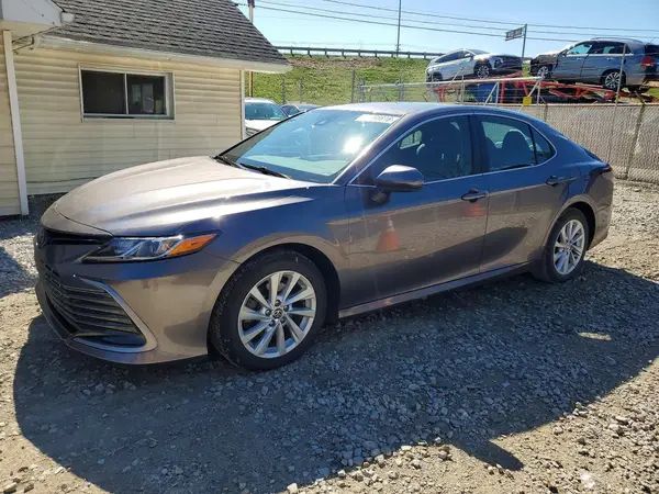 4T1C11AK8MU601456 2021 TOYOTA CAMRY - Image 1