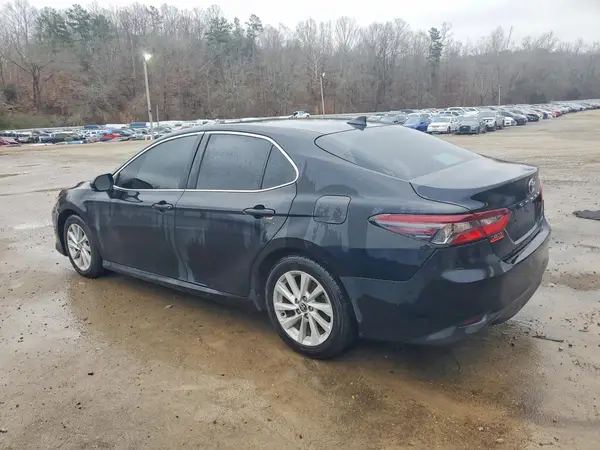 4T1C11AK8NU006933 2022 TOYOTA CAMRY - Image 2