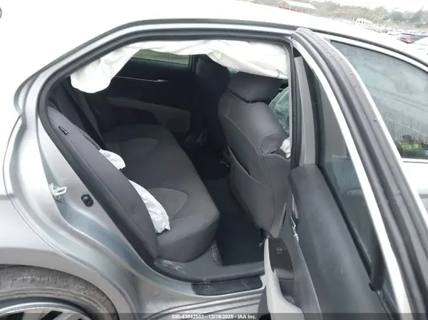 4T1C11AK8NU034490 2022 TOYOTA CAMRY - Image 8