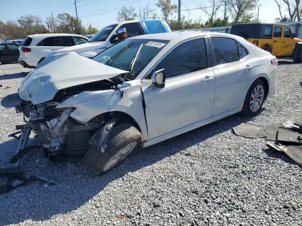 4T1C11AK8NU037924 2022 TOYOTA CAMRY - Image 1