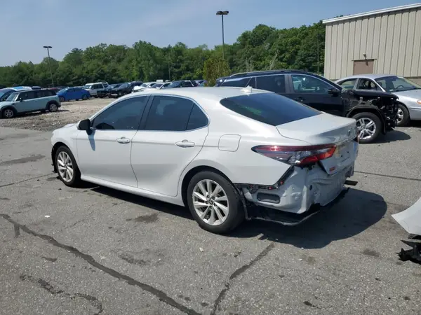4T1C11AK8NU046509 2022 TOYOTA CAMRY - Image 2