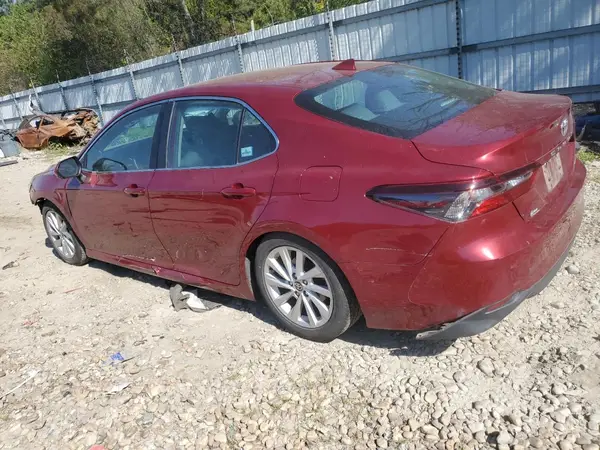 4T1C11AK8NU047157 2022 TOYOTA CAMRY - Image 2