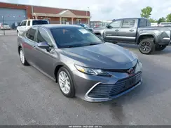 4T1C11AK8NU055100 2022 TOYOTA CAMRY