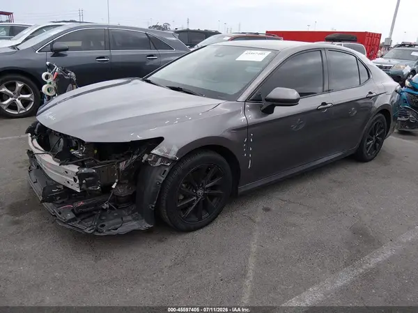 4T1C11AK8NU618825 2022 TOYOTA CAMRY - Image 2