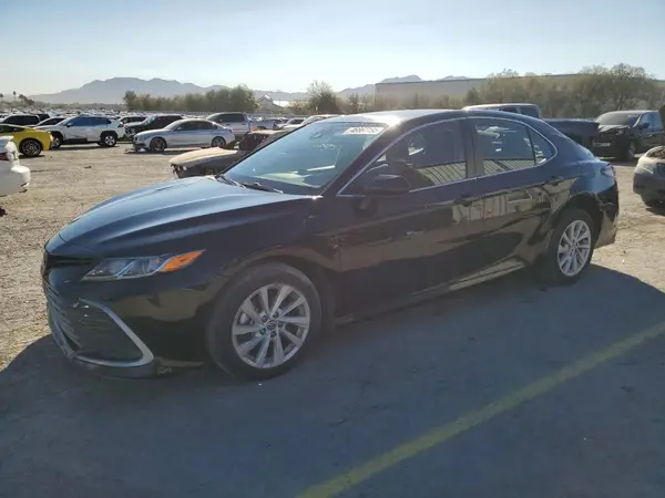 4T1C11AK8NU624012 2022 TOYOTA CAMRY - Image 1